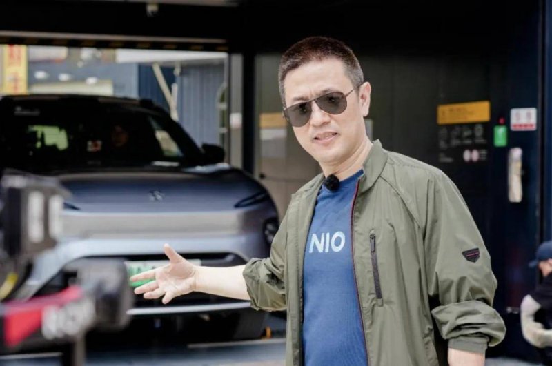 感恩奋进 双争有我